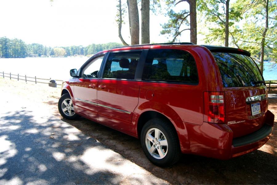  Dodge Grand Caravan SXT 2008 года  (фото 39 из 67)